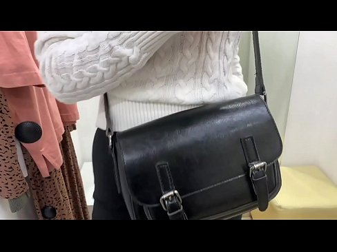 ❤️ Masturbazione publica di a ghjovana cagna FeralBerry cù un dildo in a sala di prove ❤️ Cazzo à porn co.osagoassist.ru ❌