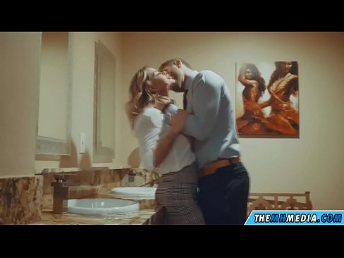 ❤️ Quandu una bionda tettona ti seduce in un bagnu publicu ❤️ Cazzo à porn co.osagoassist.ru ❌